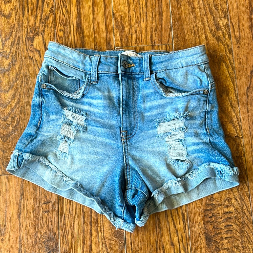 Ariya Demin Jean shorts high rise size 27 5 distressed holes stretch boho y2k